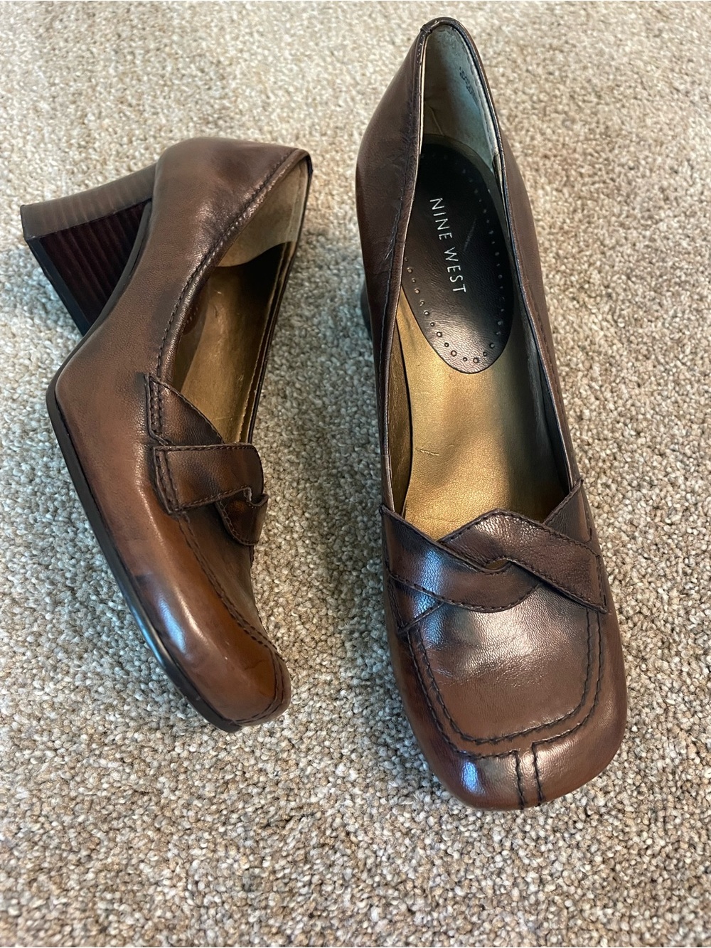 Vintage Nine West Harlino Brown Leather Block Heel Loafers Size 9